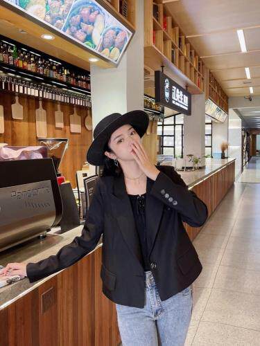 秋季新款时尚短款西服，其它，韩衫衣社