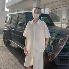 白色