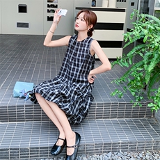 设计感复古格纹无袖背心连衣裙女2025夏季新款法式休闲减龄A字裙，女装连衣裙，2C278