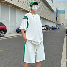 白色