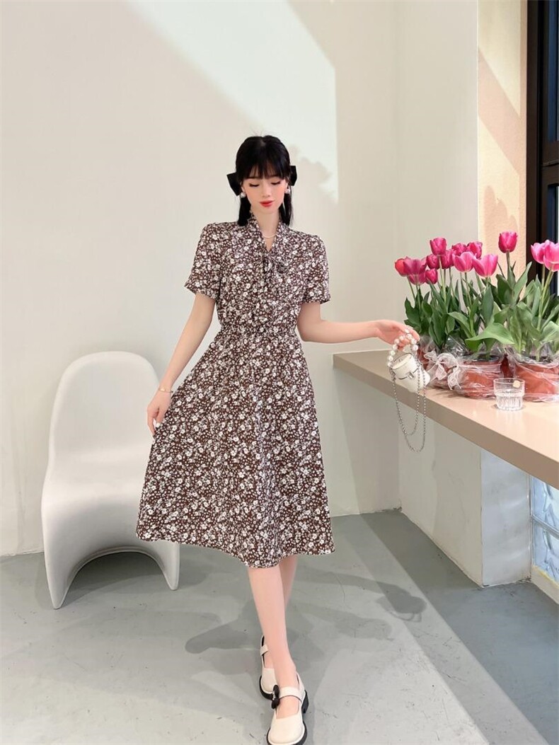 [现货]碎花连衣裙，两色、四个尺码，女装连衣裙，依柏璐(1F)