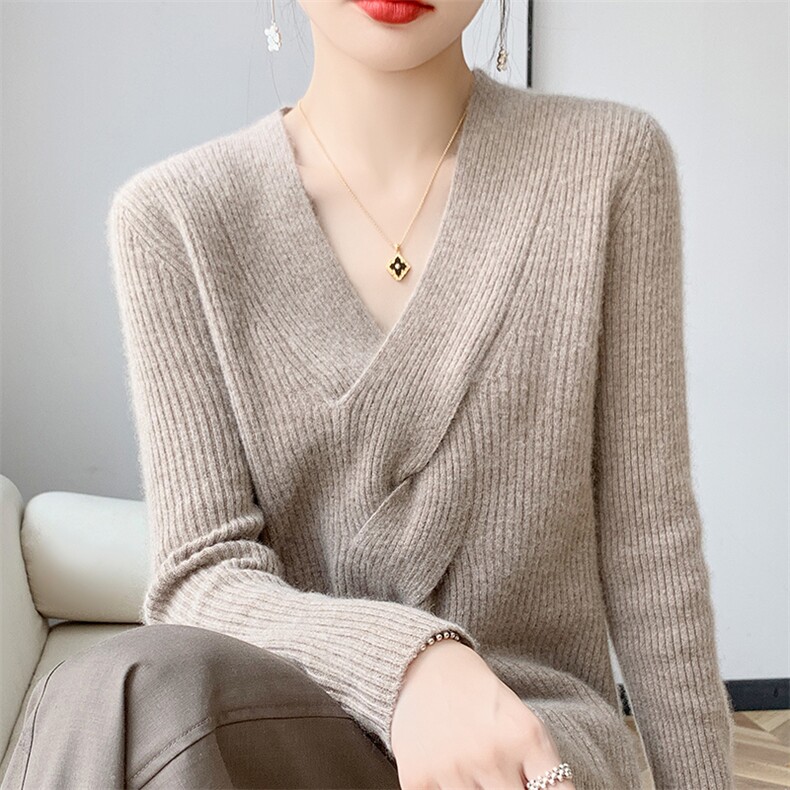 2024秋季新款抽条扭花女V领女套头羊毛打底衫,女装羊毛衫,北娇羊绒