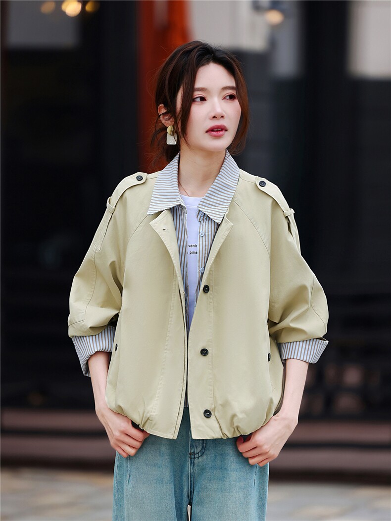 时尚条纹拼接假两件短外套女春季新款设计感减龄夹克风衣上衣,女装短外套,鑫源服饰