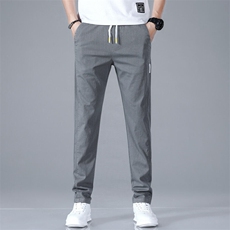 浅灰色