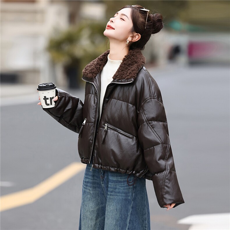 高端柔软蛋白皮白鸭绒羽绒服女仿羊羔毛大翻领皮衣2025冬新款,女装羽绒服,意芙
