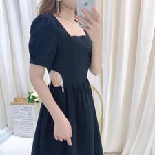 小心机露腰连衣裙，女装连衣裙，涞蒂丝