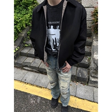 黑色