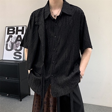 黑色