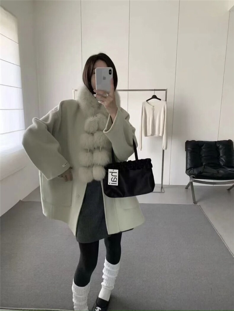 原价548.99!【依嘟】冬季新款韩版气质百搭真狐狸毛围脖，女装双面呢大衣，依嘟服饰