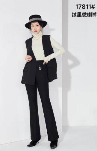 裤子品种多多，天天有，欢迎采购商来咨询，女装，都市米兰