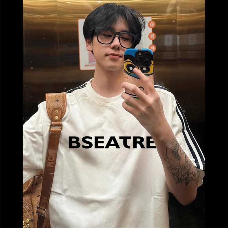 抖音得物高品质二开240克宽松纯棉美式潮牌三条杠织带短袖T恤，男装T恤，电商A486-1