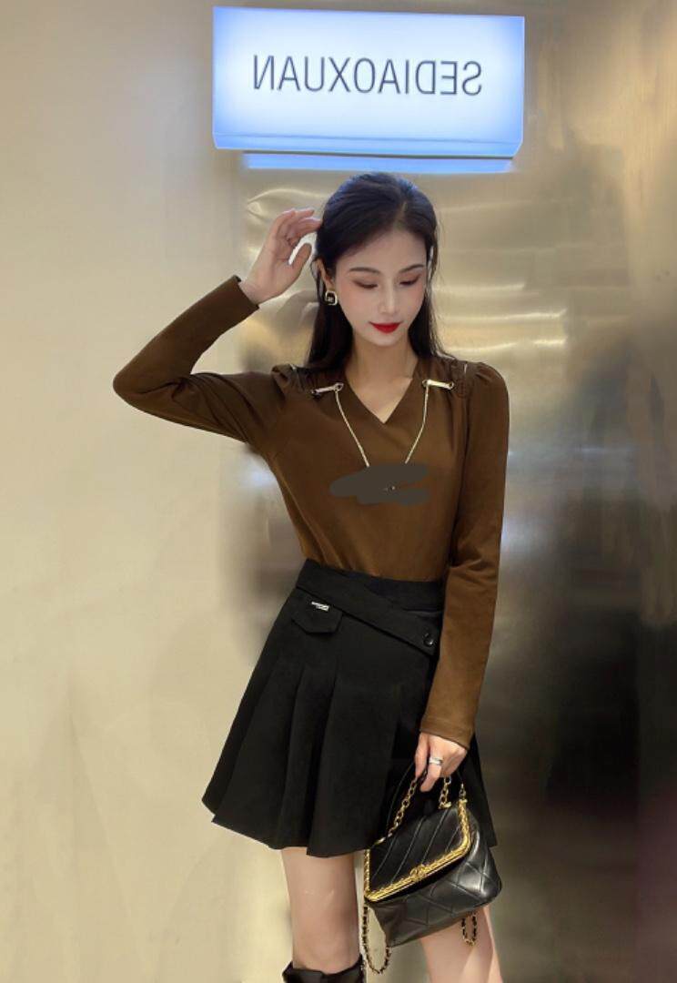 【现货】项链款上衣，其它，色调轩