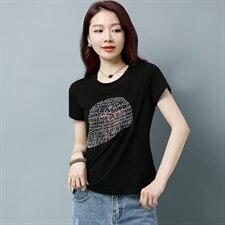 板酷2026夏装新款时尚短袖宽松烫钻镶钻装饰T恤B631，女装T恤，板酷