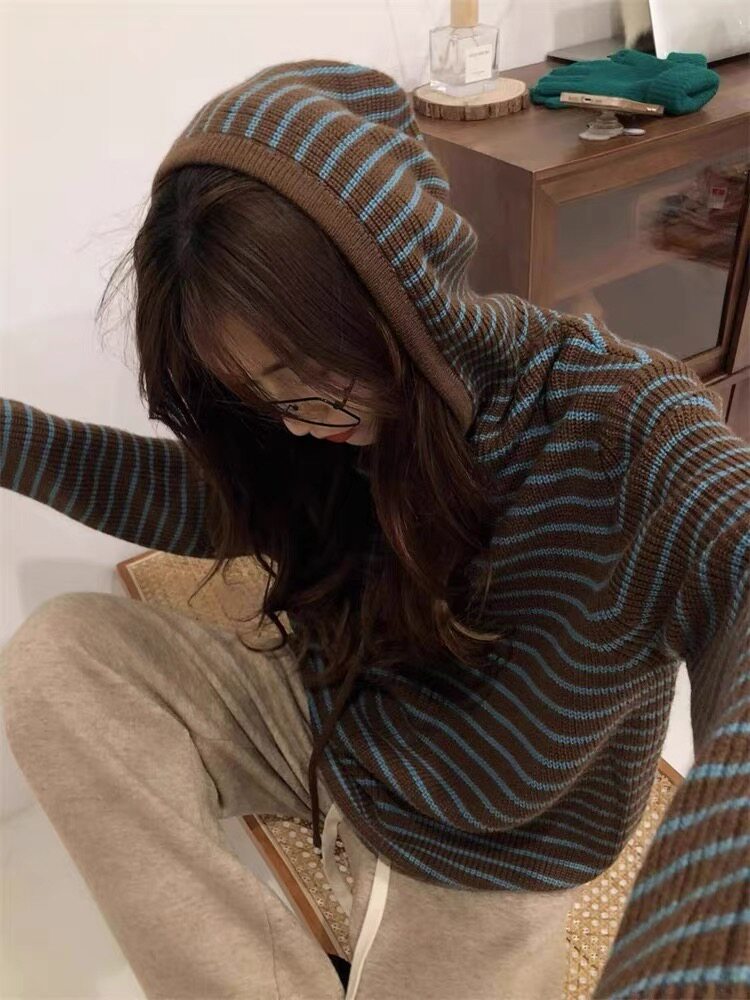 韩版条纹包芯纱帽衫 女装宽松显瘦针织衫 柔软舒适毛衣外套图片