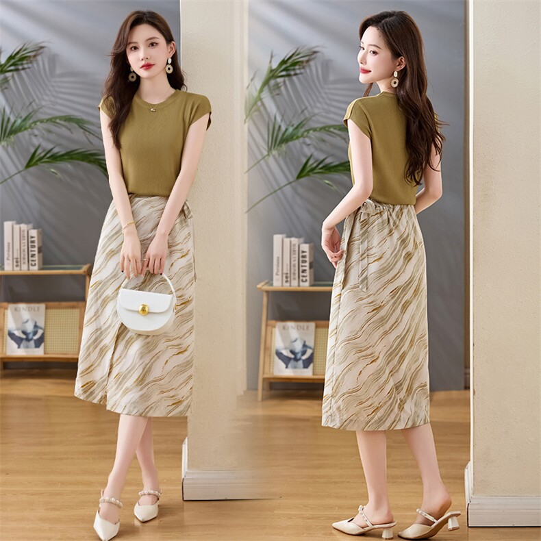 轻熟风时尚气质套装裙女2025夏新款冰丝短袖上衣印花半身裙两件套，女装套装/套裙，牡丹诺