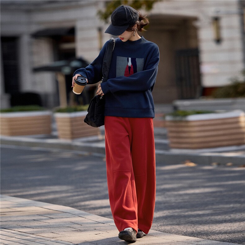 加绒卫衣套装女2026新款套头绣花圆领上衣直筒休闲百搭红色长裤,女装套装/套裙,梦懿尔