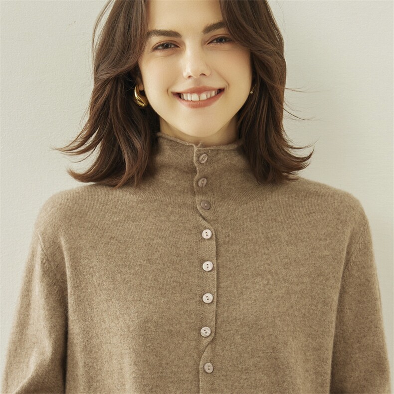 2024秋季新款两面穿背扣堆领35%羊绒衫,女装羊绒衫,戎美山