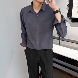 早秋条纹衬衫男设计感小众上衣轻熟风时尚显瘦正装职业衬衣T4图片