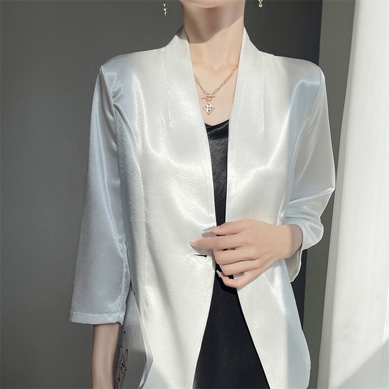 2025气质时尚显瘦鎏金缎七分袖一粒扣西服外套，女装西装，圣丽羊绒