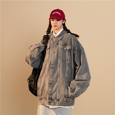 灰色