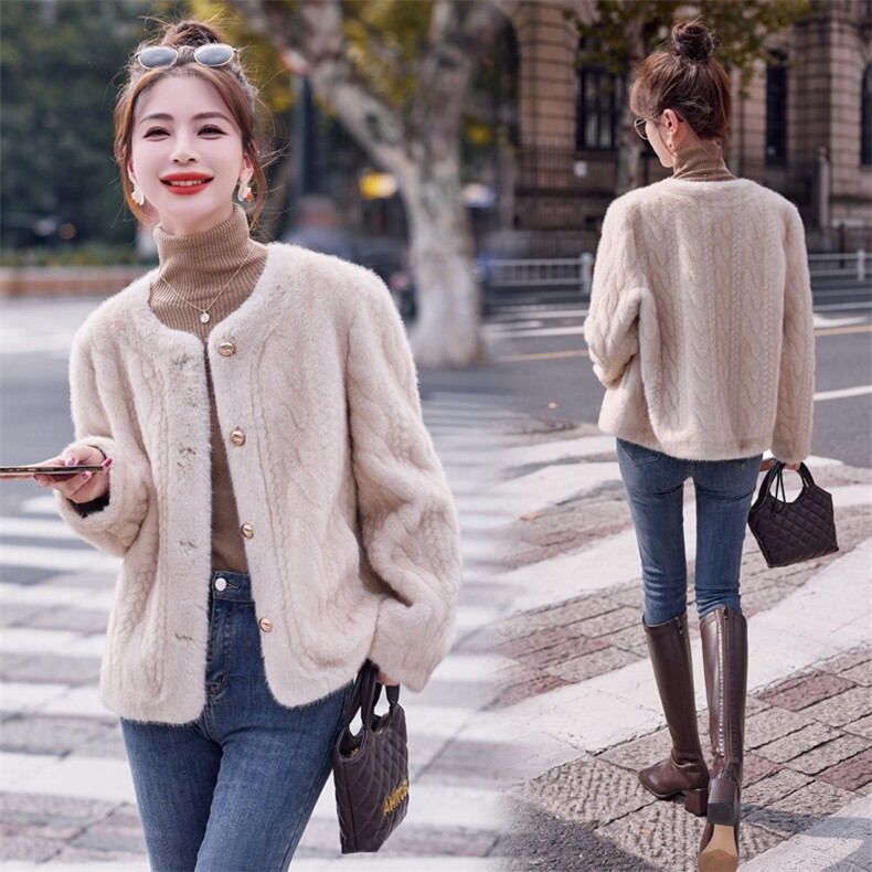 秋冬女士小香风气质皮毛一体毛毛外套女宽松网红时尚百搭洋气，女装皮草，瑶迪依秀