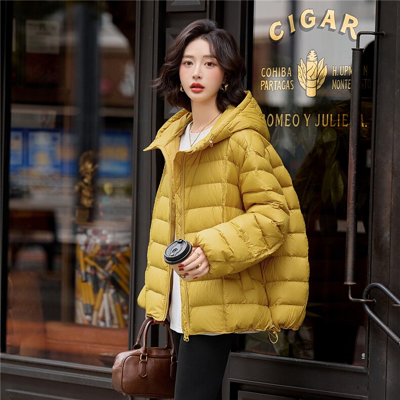 现货新款黄色排骨款泡芙白鸭绒羽绒服女宽松连帽加厚冬装外套,女装羽绒服,梦懿尔
