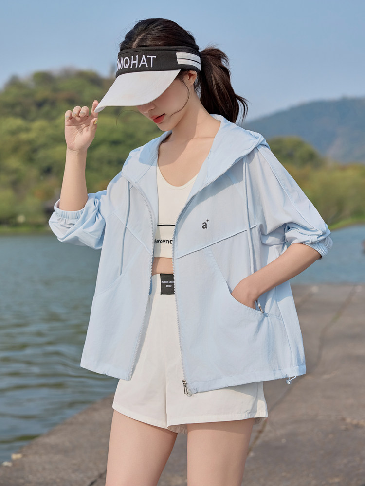 小个子时尚紫色薄款外套女短款2025夏季新款连帽透气户外防晒衣潮,女装防晒衣,悦祺