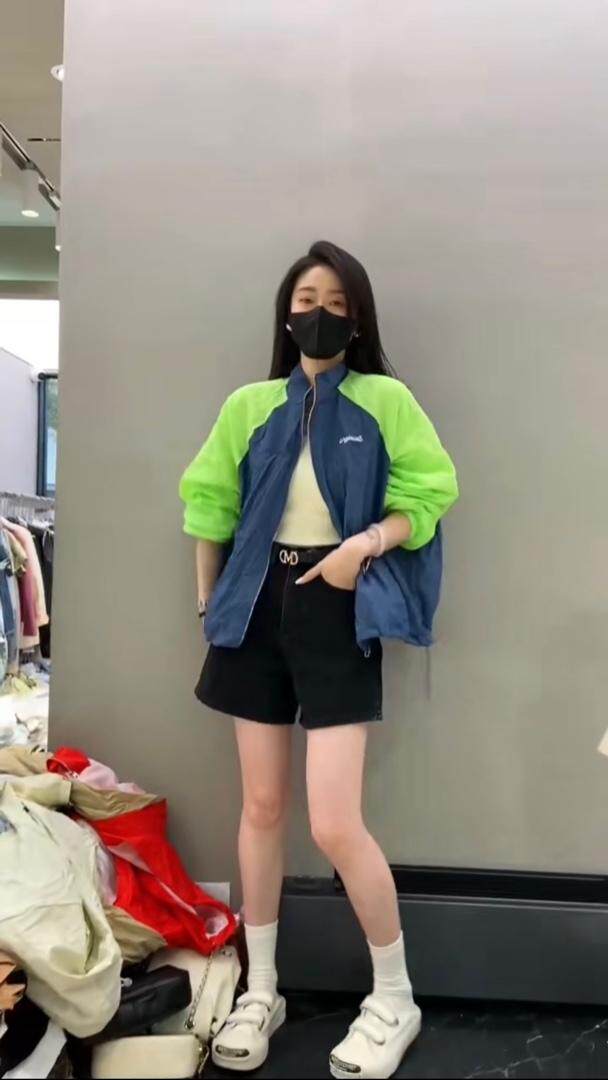 韩系撞色设计洋气小字母防晒小外套,女装其它,L·H·X