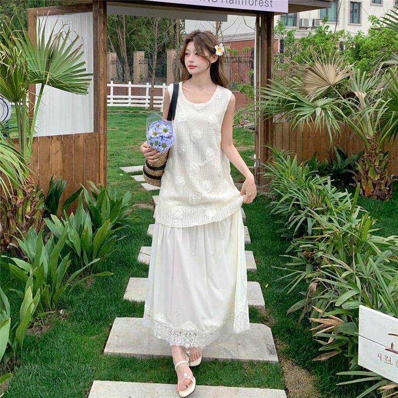 松弛感穿搭白色无袖背心连衣裙女夏超火绝美度假长裙假两件套装仙,女装连衣裙,2C216