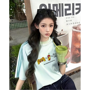 抖音得物品质二开240克宽松纯棉美式潮牌印花三条杠中性风短袖T恤图片