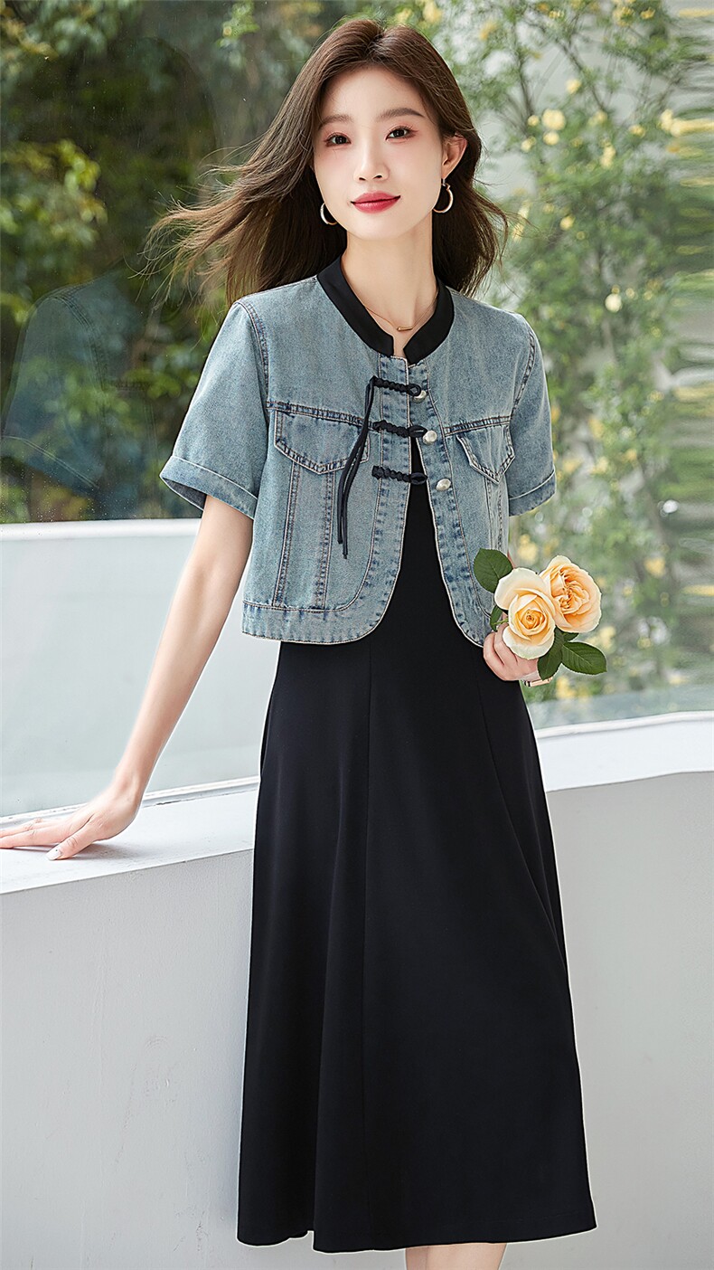 气质通勤收腰显瘦赫本风无袖连衣裙2025夏季新款连衣裙,女装连衣裙,以桐