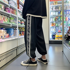 腰果黑色