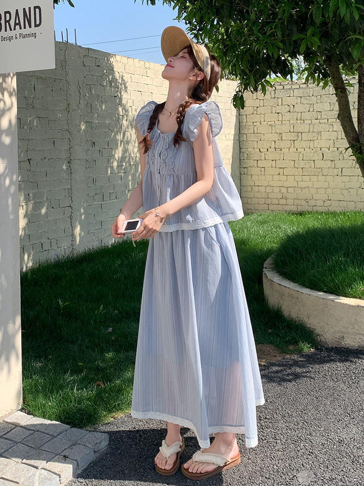 气质蓝色飞飞袖背心套装女2025夏新款温柔风蕾丝拼接半身裙两件套,女装套装/套裙,浙宝220