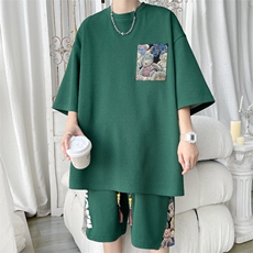 绿色