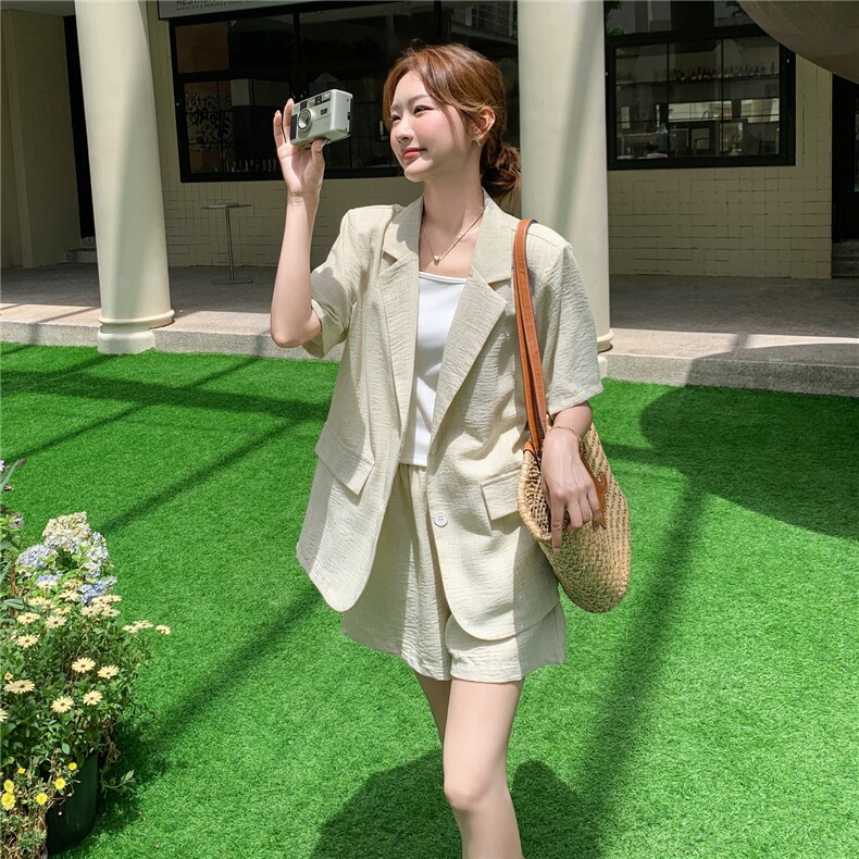 盐系休闲短袖西装短裤套装女夏季2025新款爆款高级感小个子两件套,女装套装/套裙,蝶眷