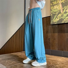 绿色