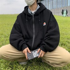 黑色