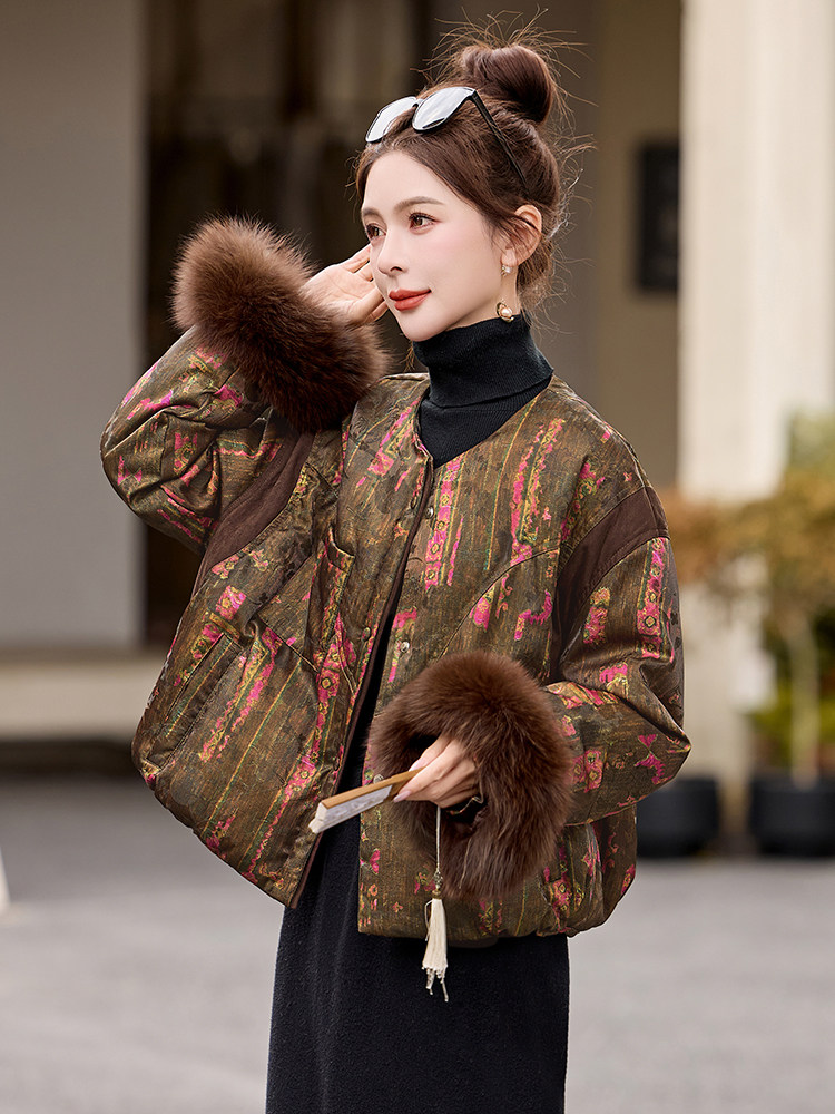 现货，现货，2025年冬季短款羽绒真狐狸毛气质潮新款羽绒服,女装羽绒服,艾仟回(原伊仟回)