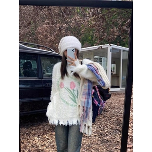 奶呼呼软糯水貂绒毛衣女秋冬加厚外穿宽松慵懒风圆领套头针织上衣,v领男款风衣里面搭配什么衣服图片