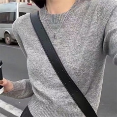 灰色