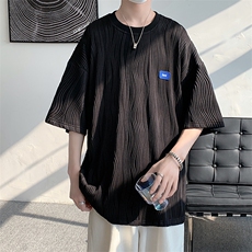 黑色