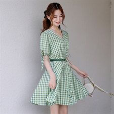 v领连衣裙女夏装2021年新款时尚收腰显瘦气质减龄中长格子裙，女装连衣裙，寒都衣屋