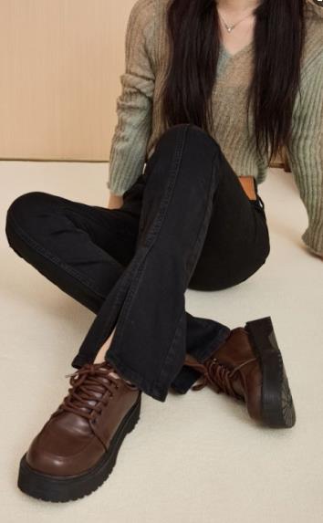春秋时尚喇叭裤显瘦仙气女日常百搭,女装牛仔裤,宸诺服饰