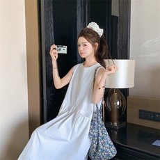 韩系小个子超好看高级感女夏2025新款爆款显瘦白色无袖背心连衣裙，女装连衣裙，2D080