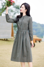 纯棉碎花连衣裙女长袖2026年新款收腰中长款洋气妈妈春打底裙子，女装连衣裙，倪叶myz