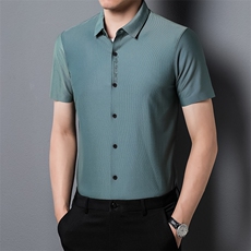 绿色