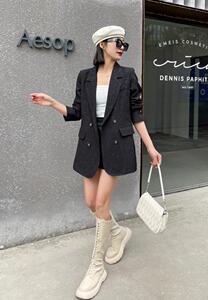 提花西服外套图片