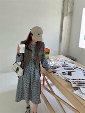 现货秋装新款碎花连衣裙，女装连衣裙，A 米 格