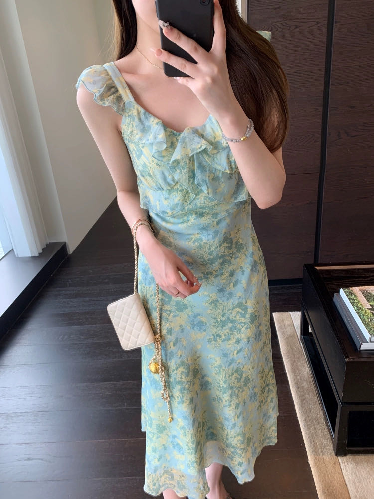 显白天丝绿印花荷叶吊带长裙连衣裙,女装连衣裙,湘姗