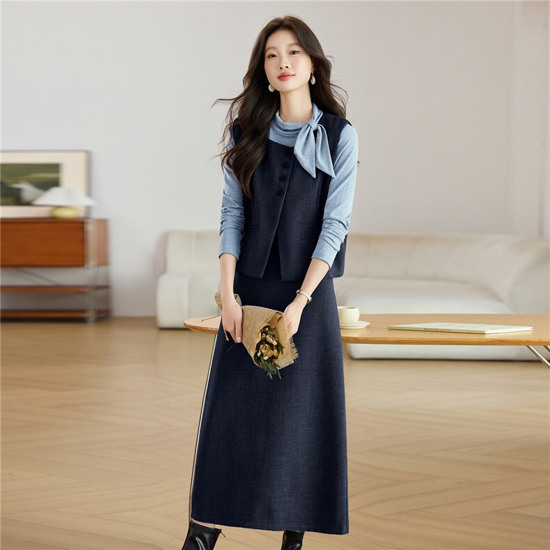 2025年秋冬季气质领结马甲半裙三件套既显高颜值又突显身姿显瘦，女装套装/套裙，江南富贵女